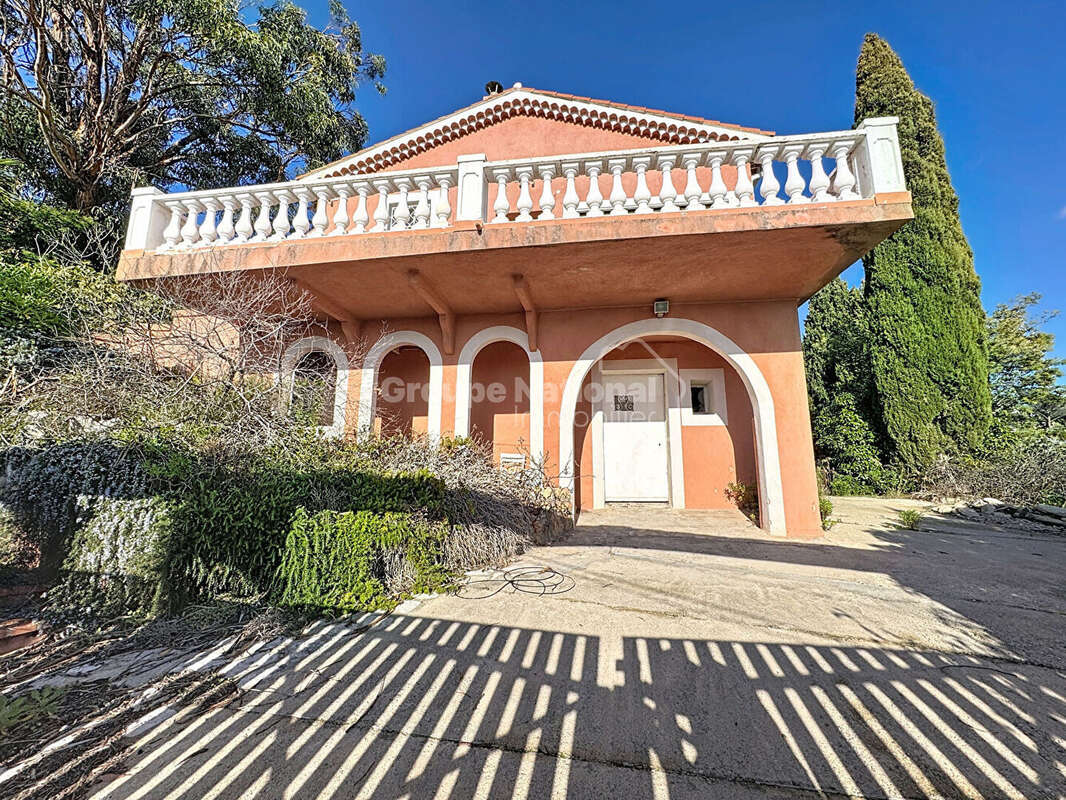 Maison à MANDELIEU-LA-NAPOULE