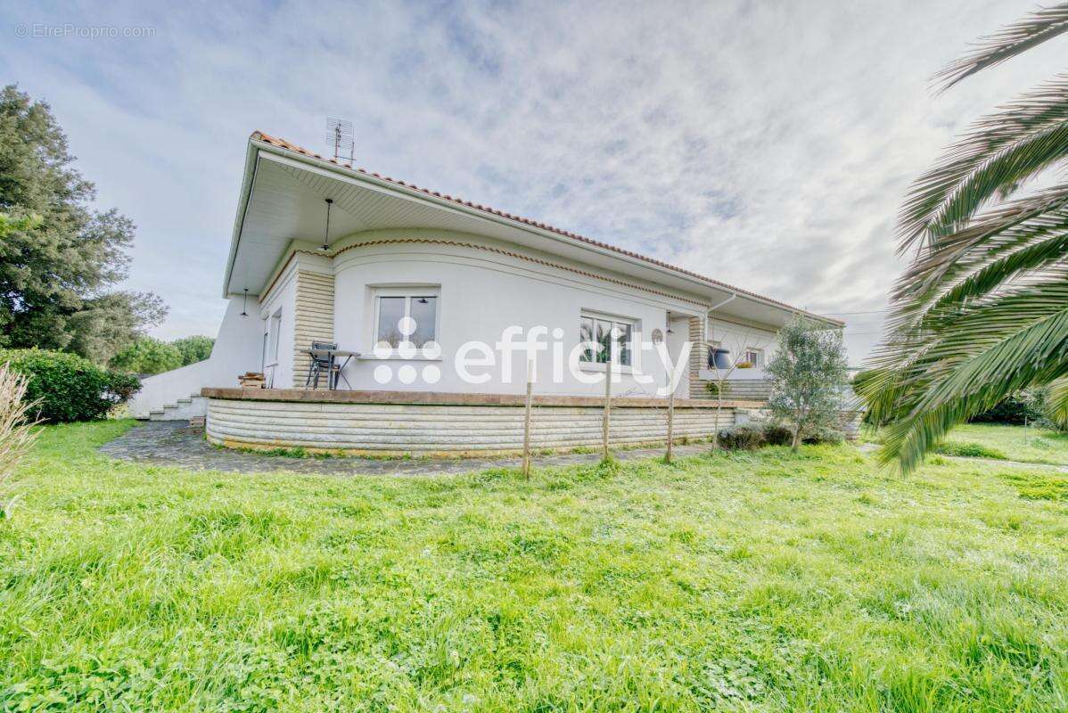 Maison à LE CHATEAU-D'OLERON