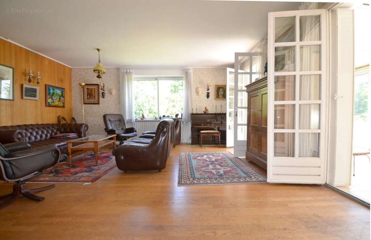 Maison à CROISSY-SUR-SEINE