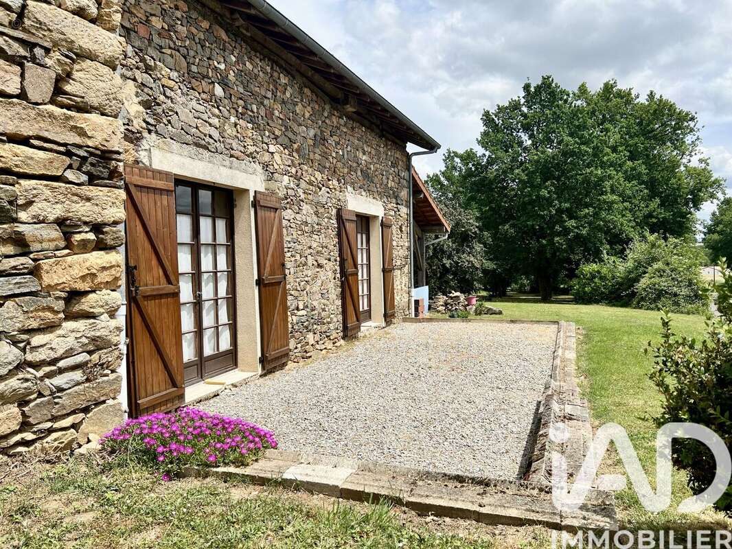 Maison 144 m² à Champsac  - photo 3