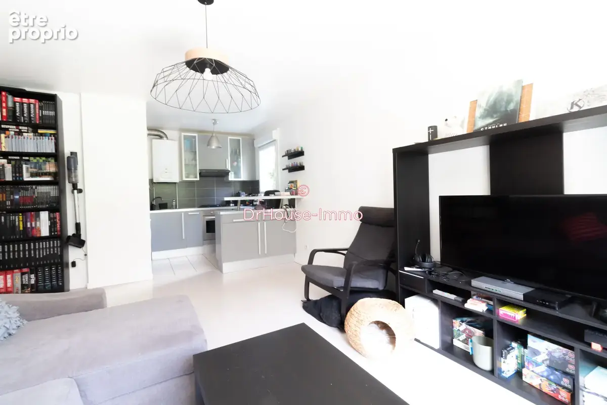 Appartement 2 pièces 44 m² à vendre à Elancourt (78990) - photo 2