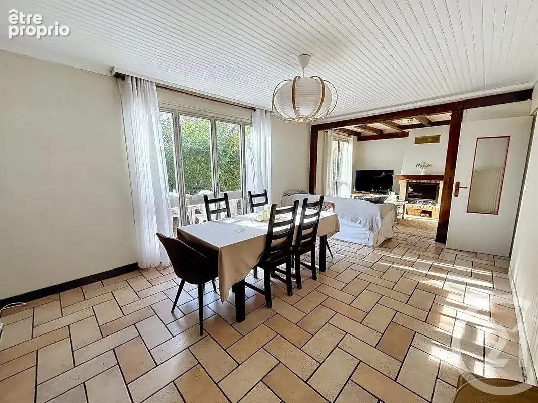 Maison 5 pièces 128 m² à vendre à Sonchamp (78120) - photo 1