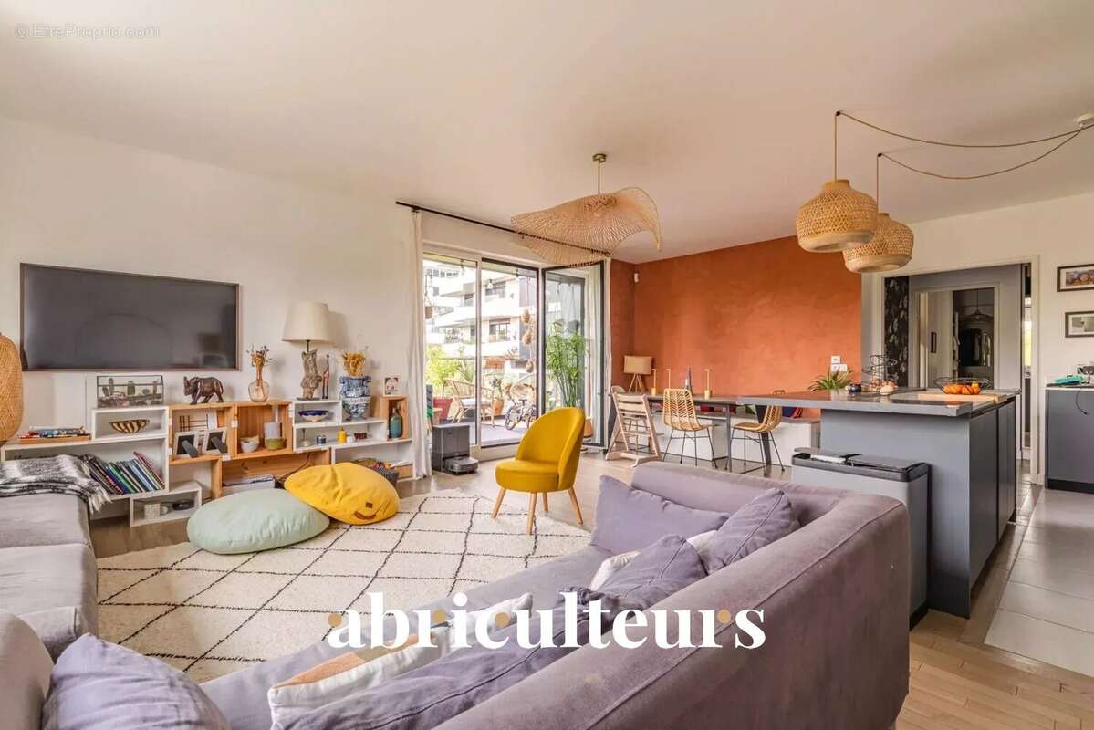 Appartement à ISSY-LES-MOULINEAUX
