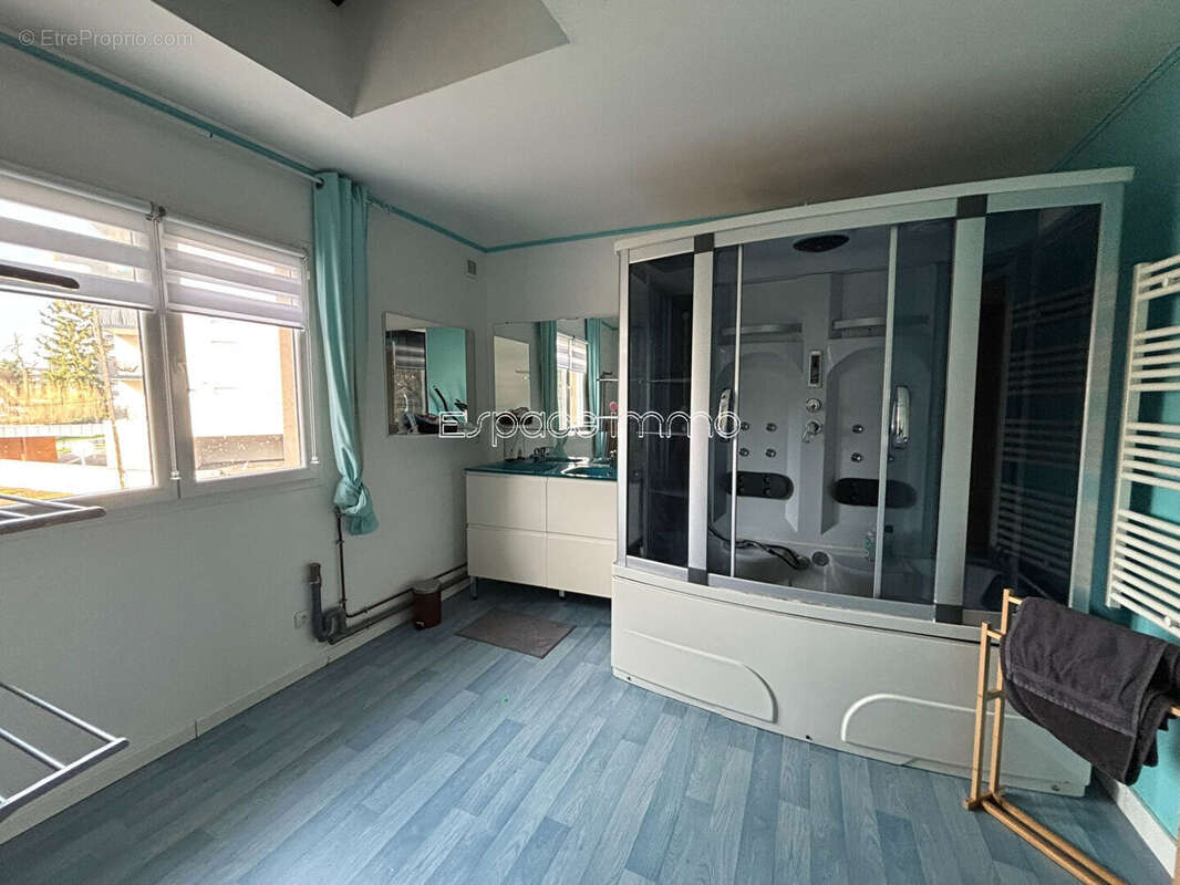 Maison à DEVILLE-LES-ROUEN