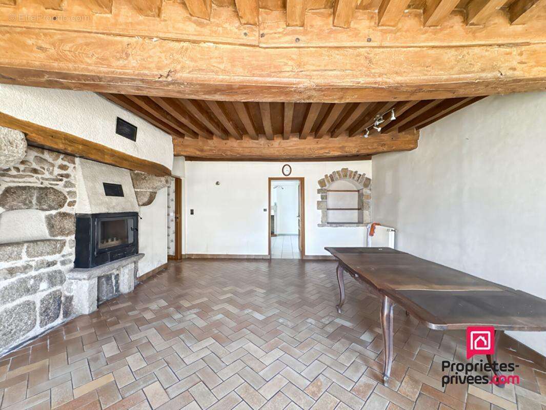 Maison à PRECY-SOUS-THIL