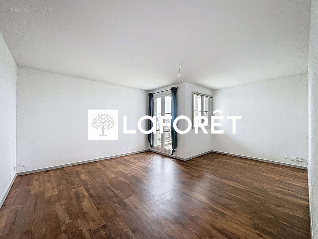 Appartement à MOISSY-CRAMAYEL