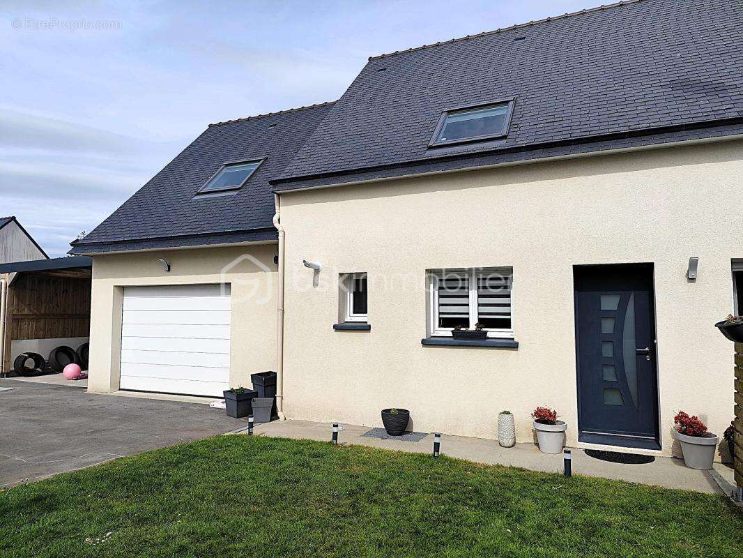 Maison à SAINT-DIVY