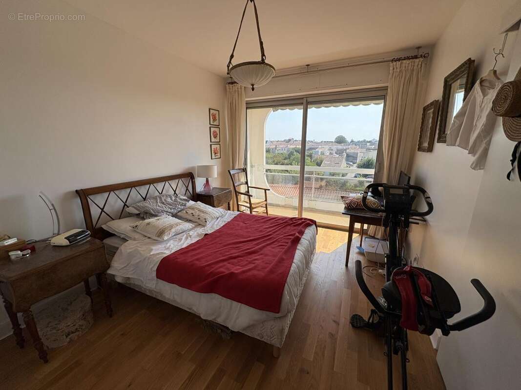 Appartement 82 m² à Niort  - photo 3