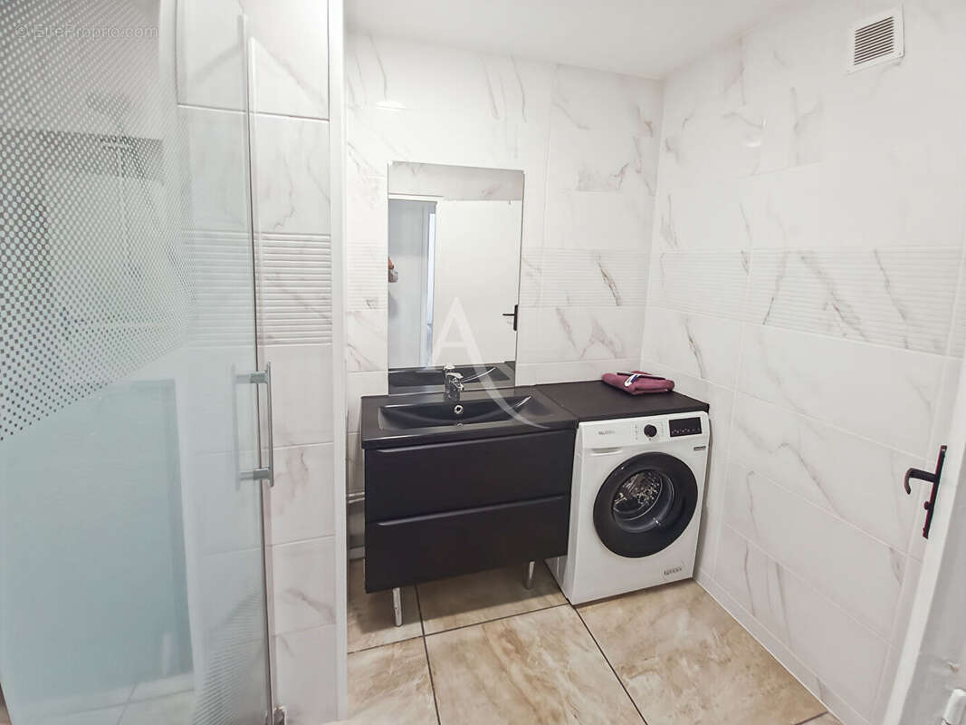 Appartement à SAINT-ETIENNE-DU-ROUVRAY
