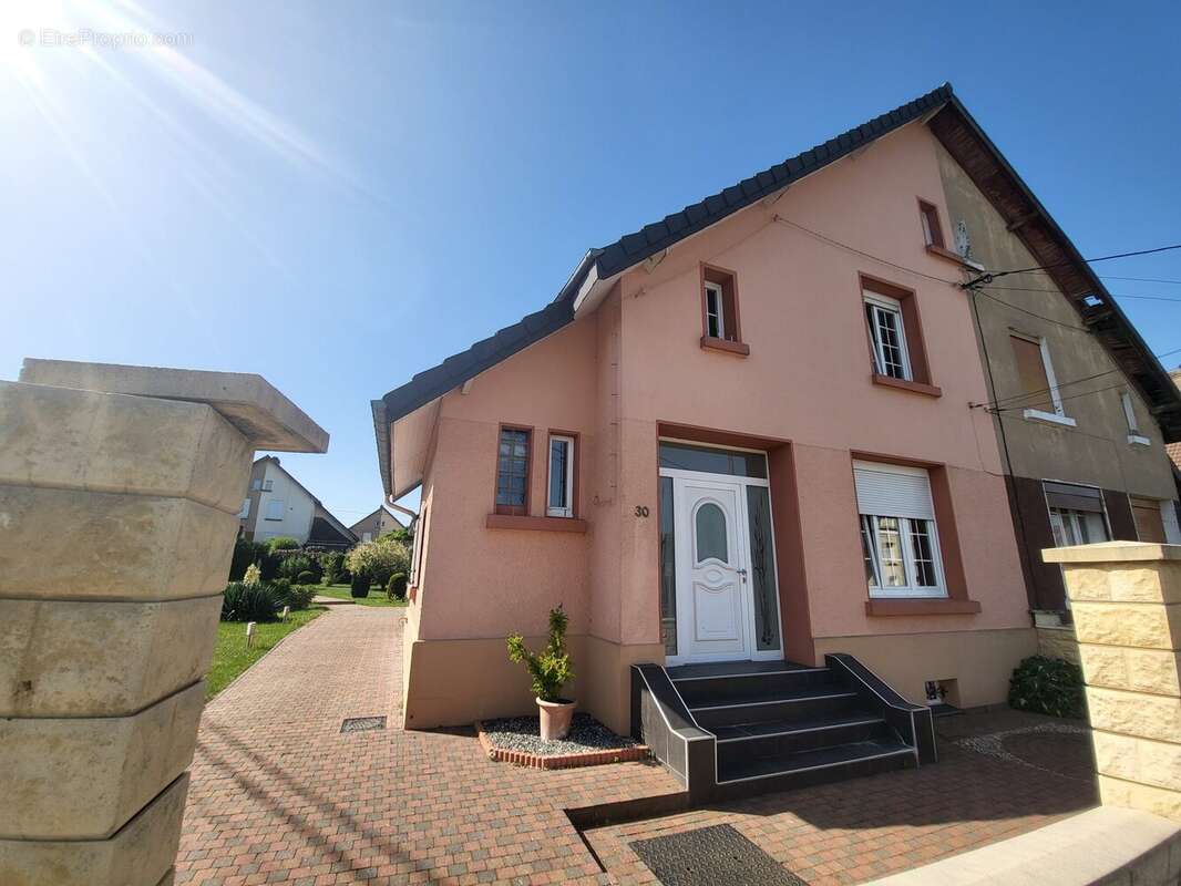 Maison 86 m² à Rehon  - photo 3