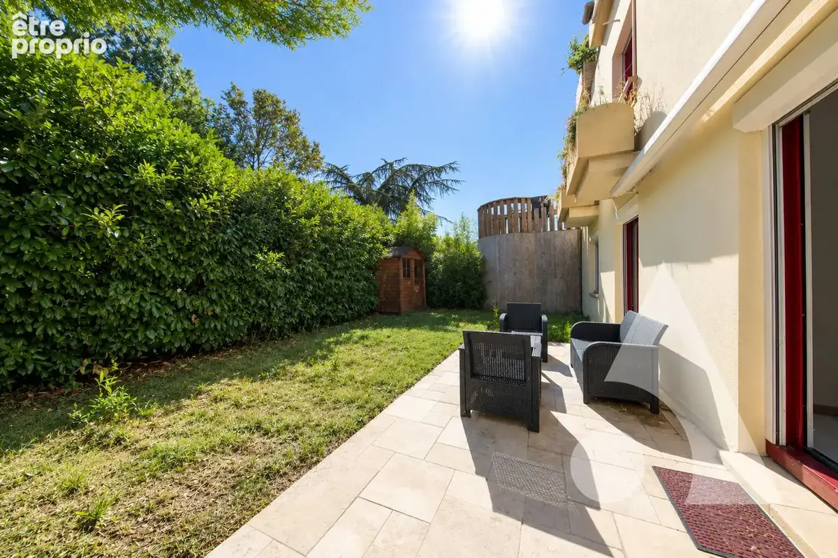 Appartement F4 en duplex descendant avec JARDIN. - photo 2