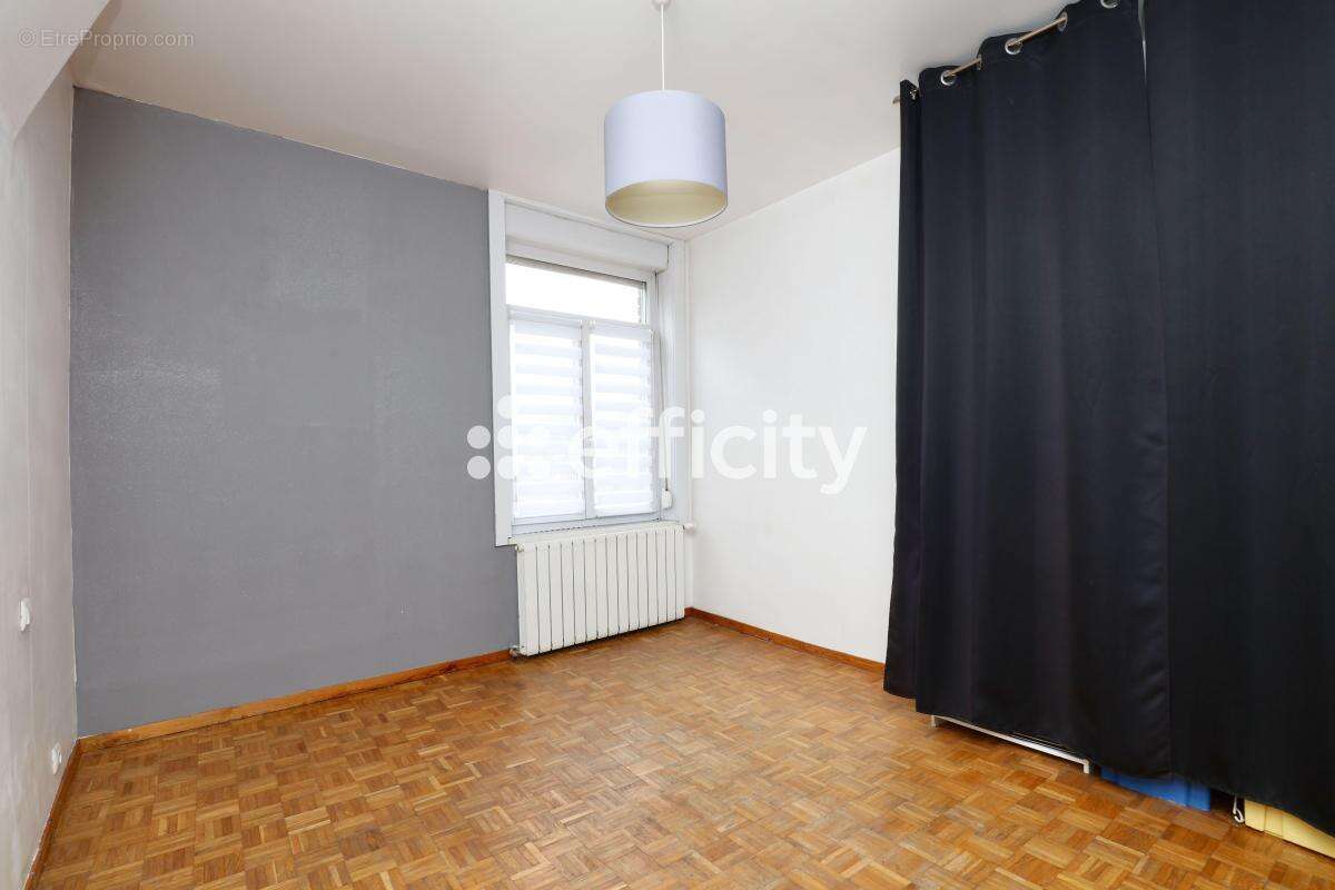 Maison à LYS-LEZ-LANNOY