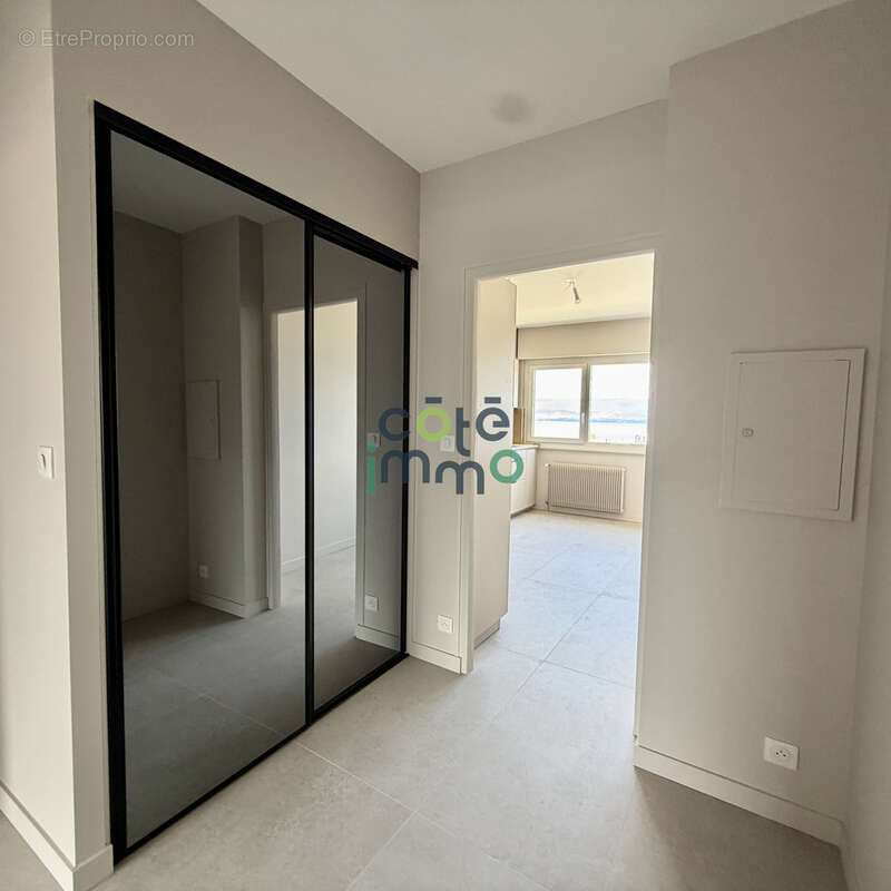 A vendre thonon centre ville appartement t3 entierement renove avec vue sur le lac - photo 4