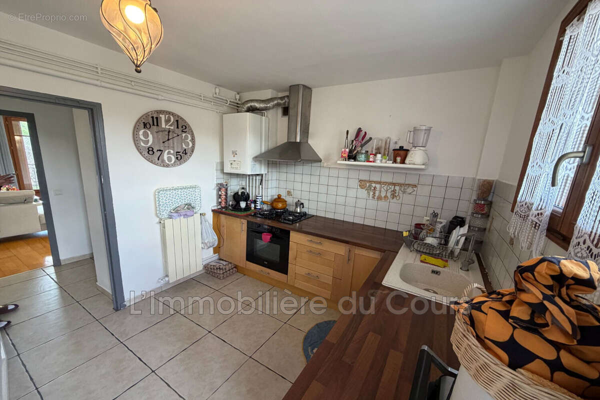 Appartement à MARSEILLE-16E