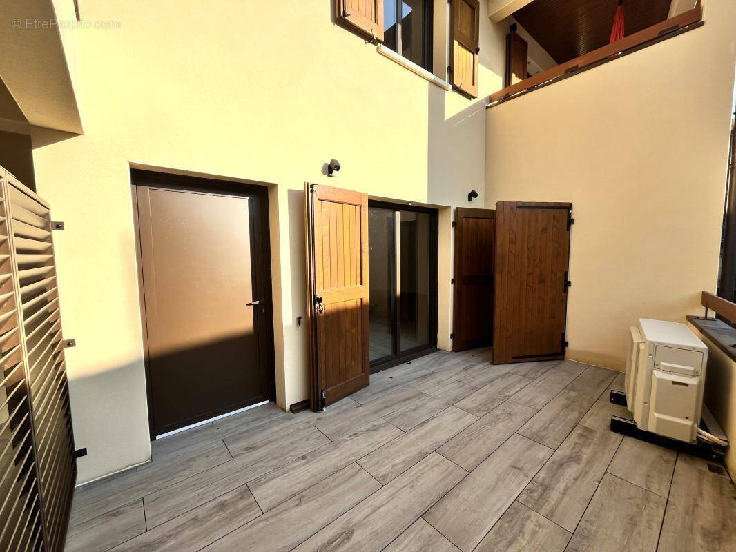 Appartement à MORESTEL