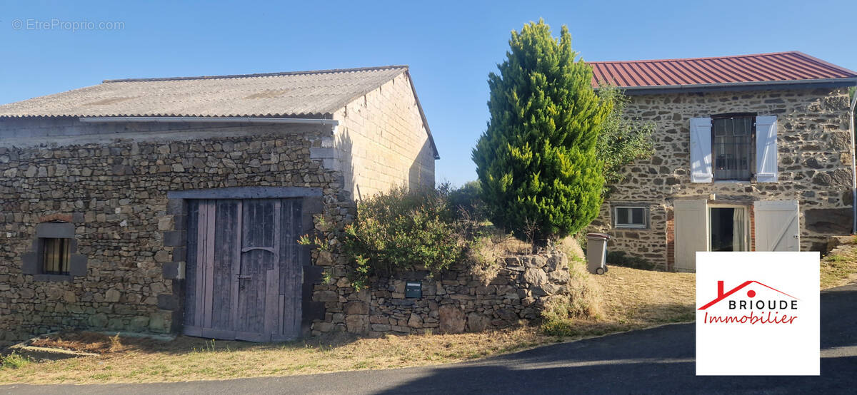 Maison à CHASSAGNES