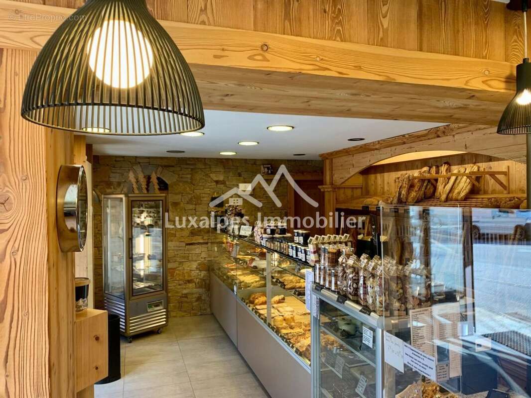 Commerce à LE GRAND-BORNAND