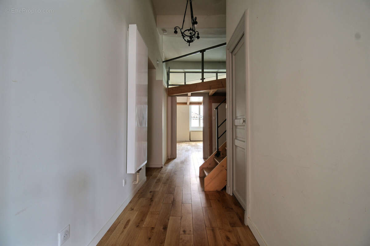 Appartement à LYON-9E