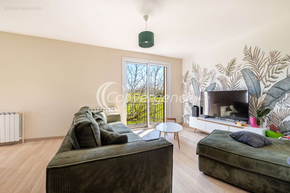 Maison à MAGNAC-BOURG