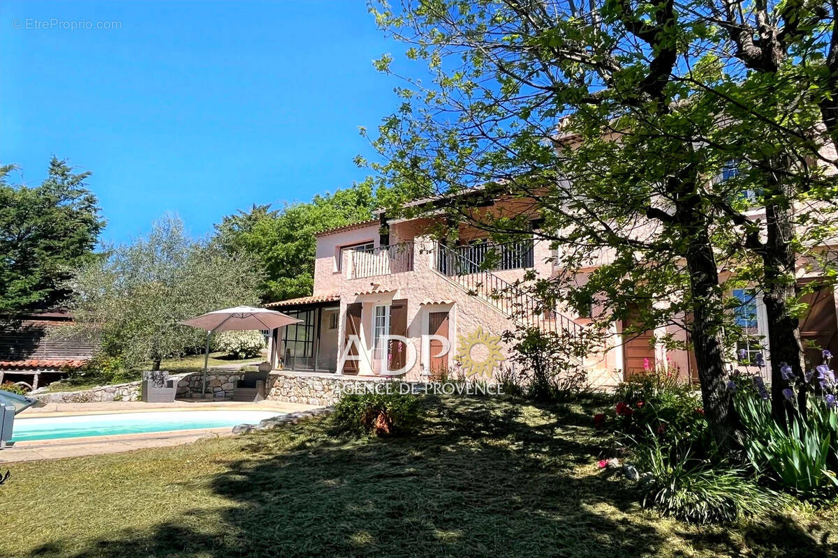 Maison à SAINT-VALLIER-DE-THIEY