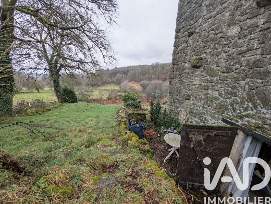 Photo 9 - Maison à CHATELUS-LE-MARCHEIX