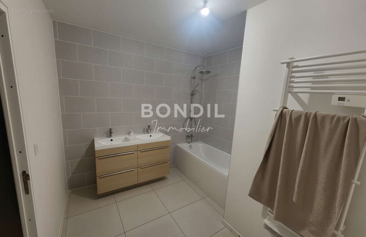 Appartement à PERTUIS