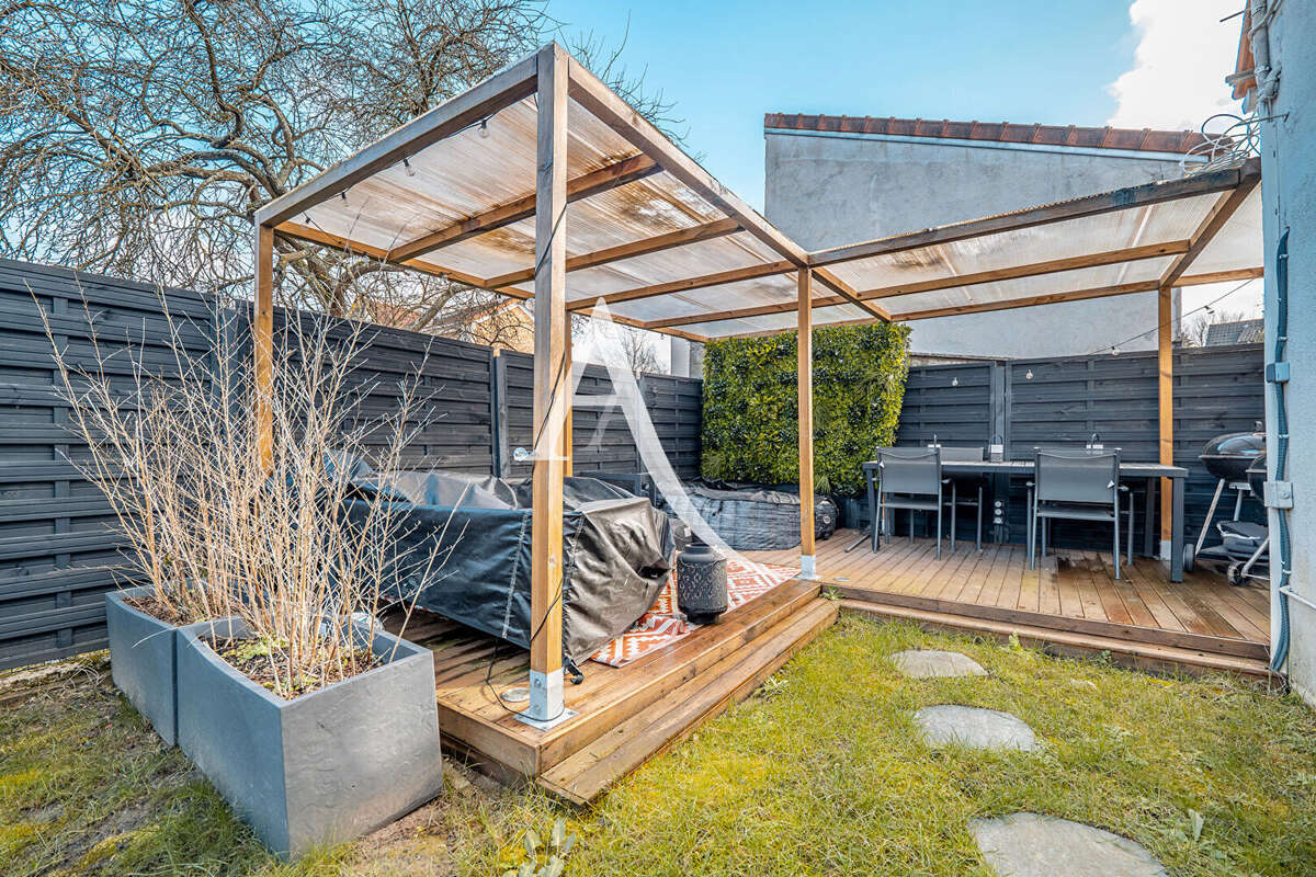 Maison à LIMEIL-BREVANNES