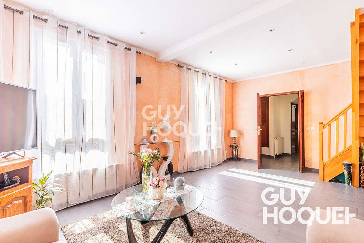 Maison à JUVISY-SUR-ORGE