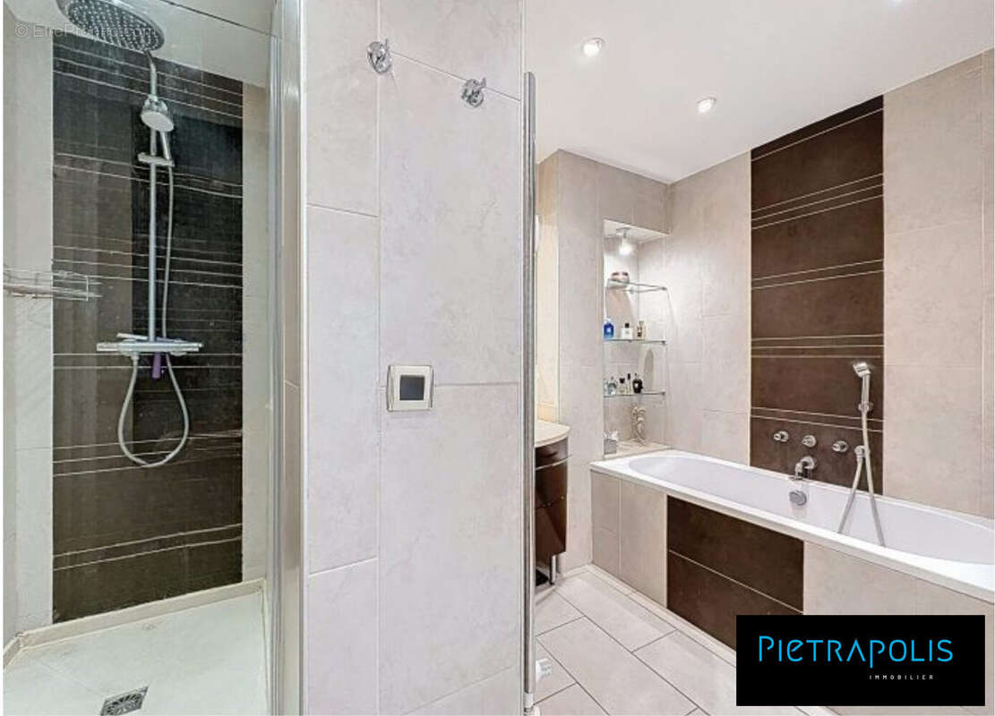 Appartement à LYON-6E