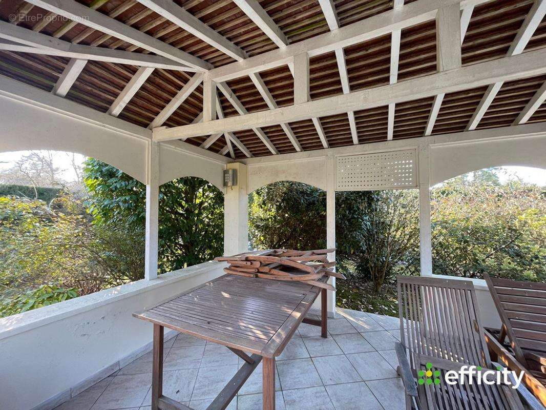 Maison à DROUE-SUR-DROUETTE