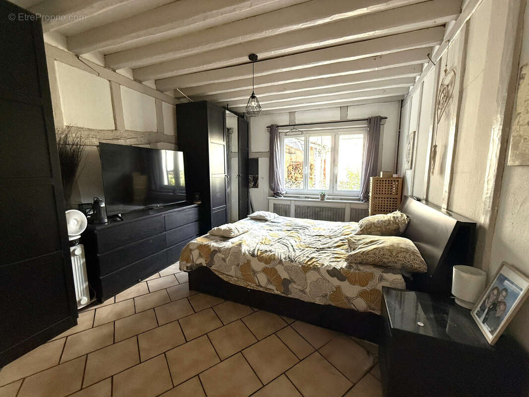 Maison familiale de 124m2, 3 chambres située sur une commune avec école à 10 mn de Anet - photo 8
