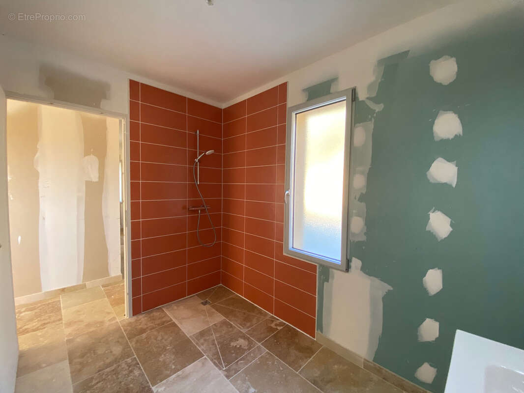 Maison à PUY-L'EVEQUE