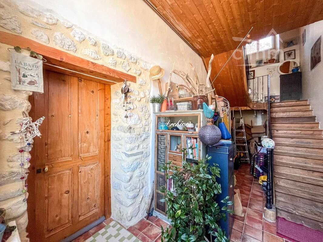 Maison à LA TERRASSE