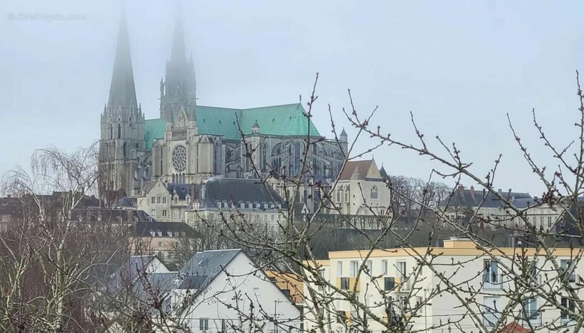Maison à CHARTRES