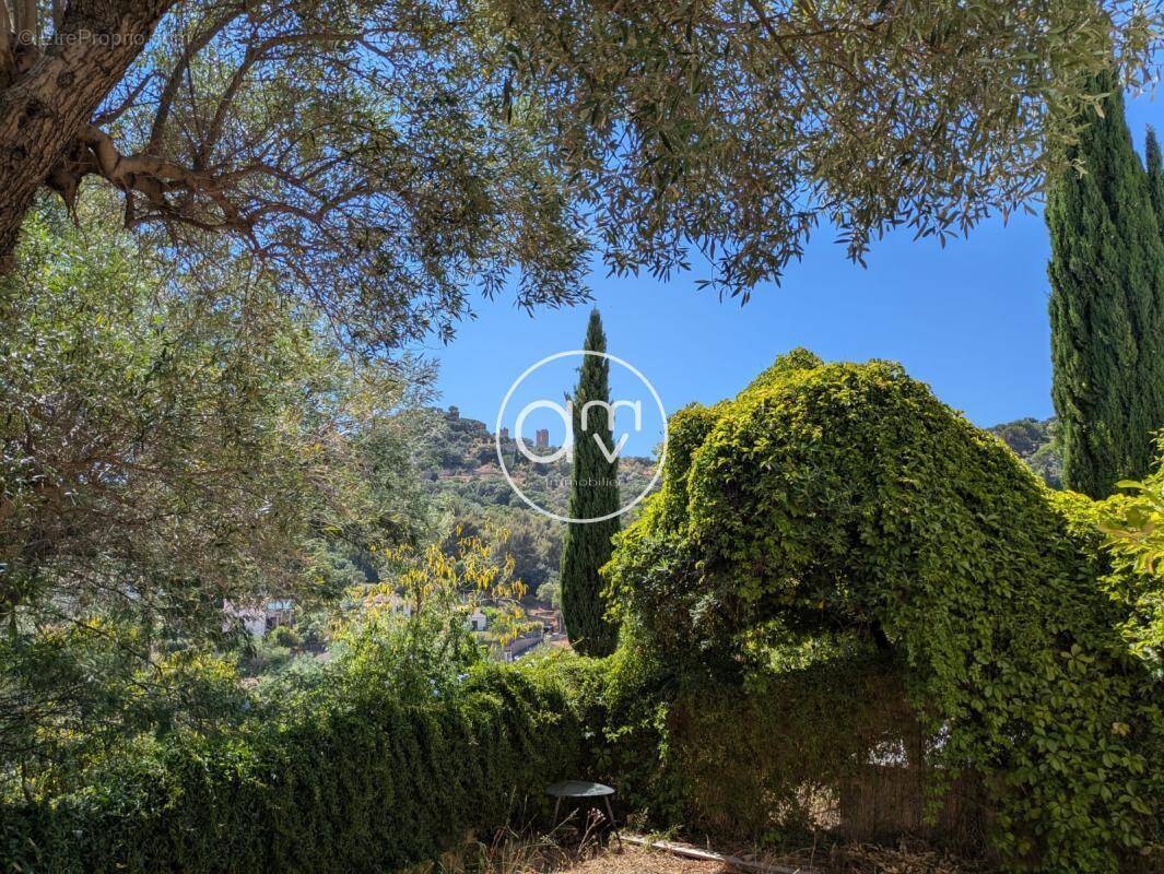 Appartement à HYERES