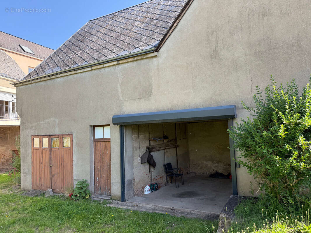 Maison à LA CHATRE