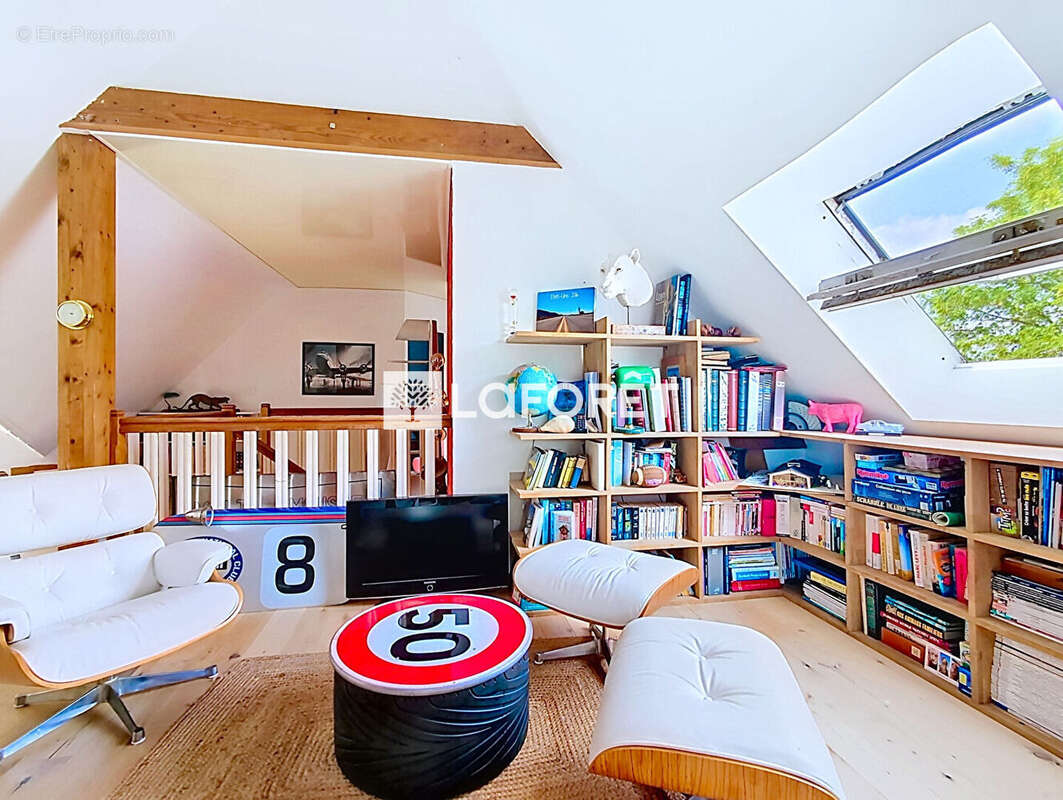 Maison Laillé 232 m² - parc arboré 3300 m² constructible - photo 9