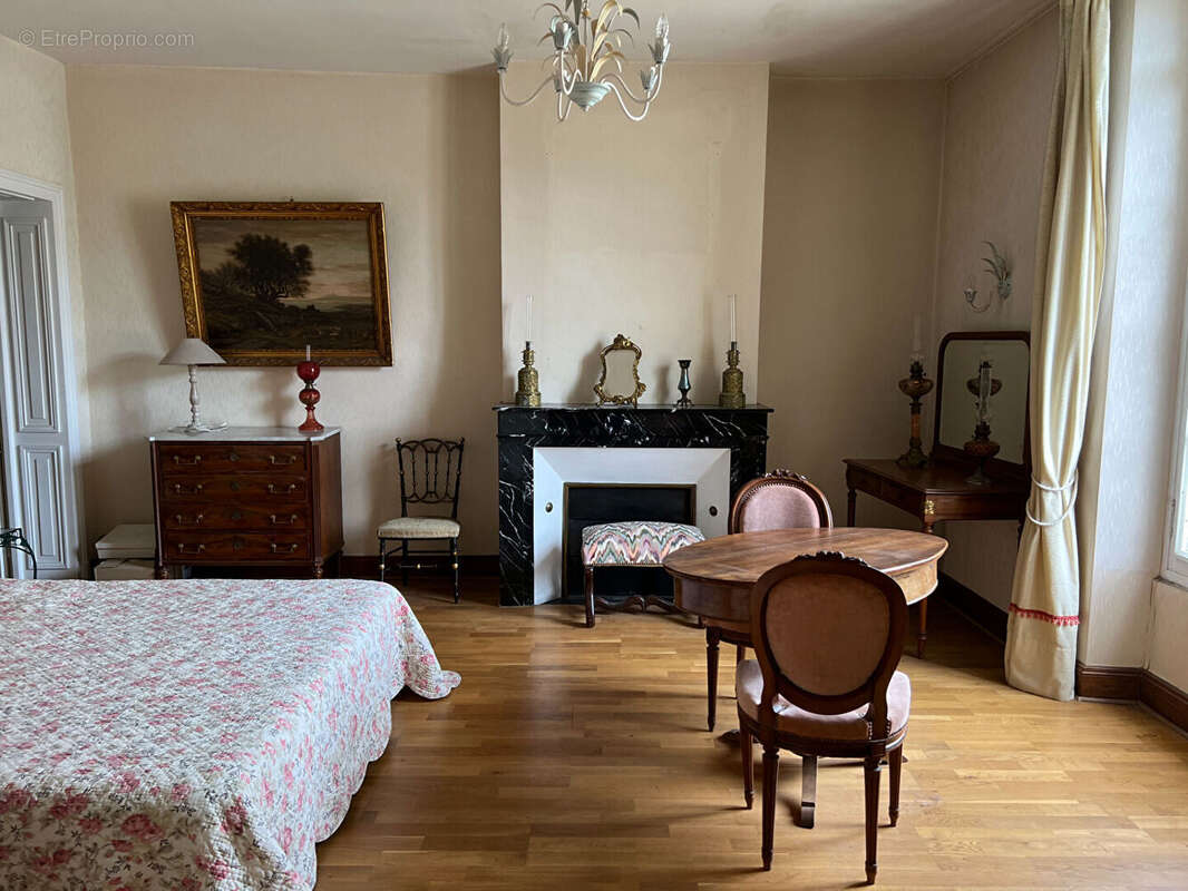 Maison à SAINTE-FOY-LA-GRANDE