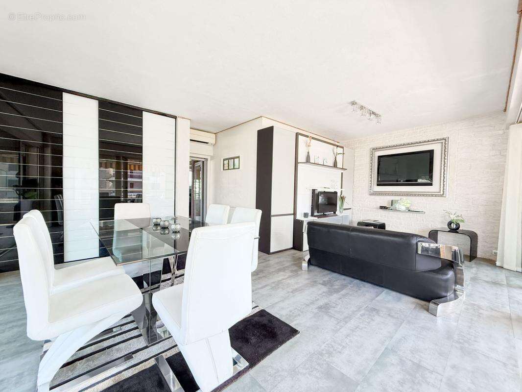 Appartement 2 pièces Marina Baie des Anges à Vendre - photo 5