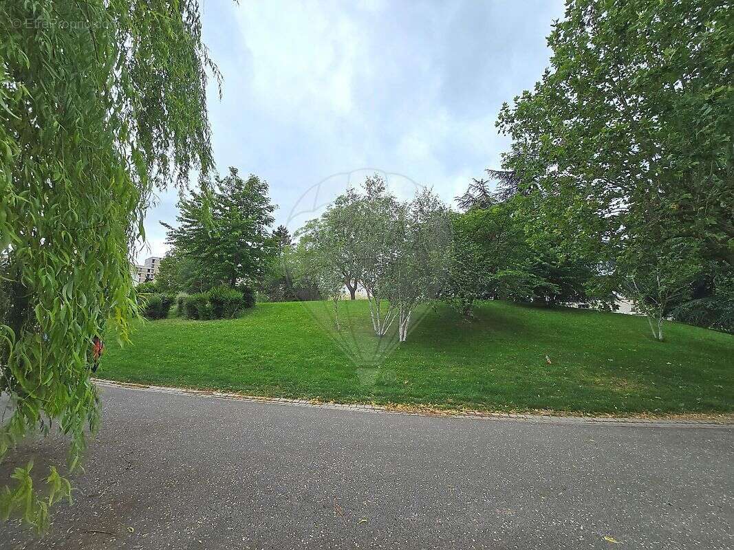 Appartement à ELANCOURT