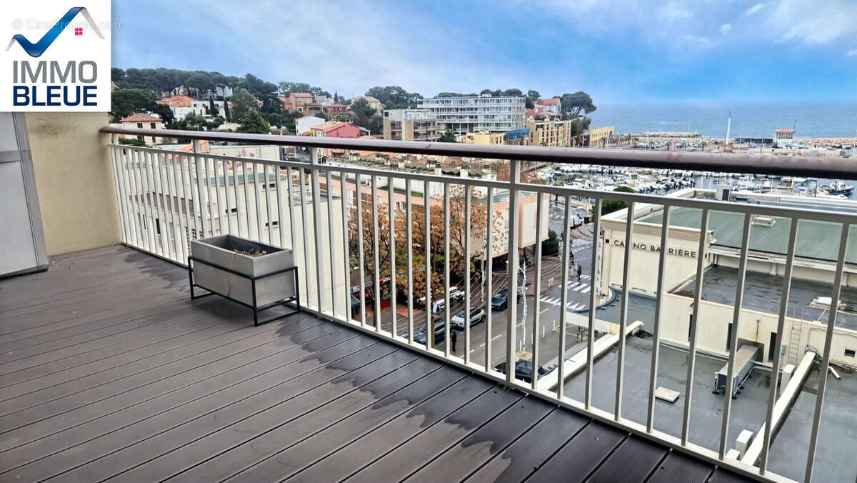 Appartement à CARRY-LE-ROUET