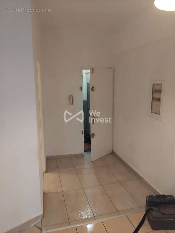 ENTREE - Appartement à BRIGNOLES