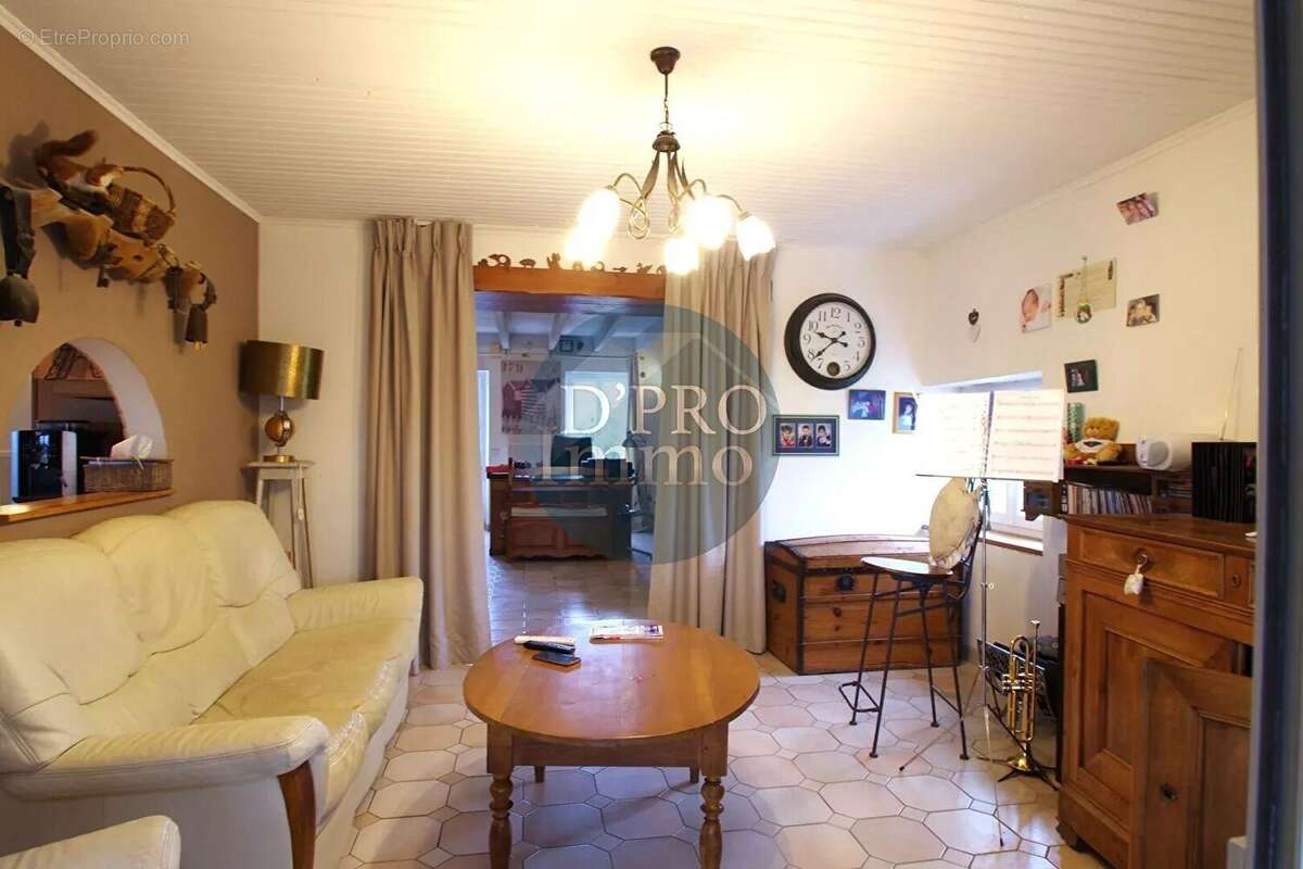Maison à MONTBERT