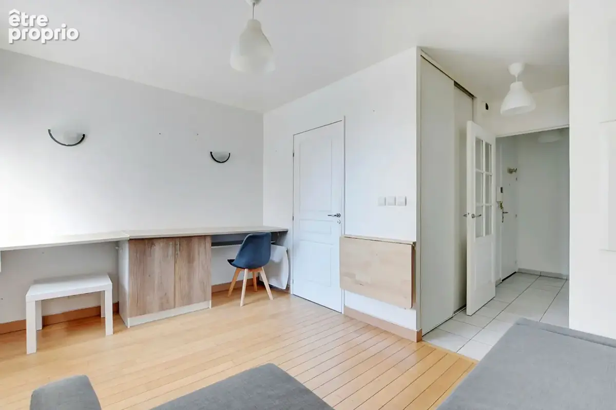 Paris 13 : Studio de 20m² en bon état - photo 3