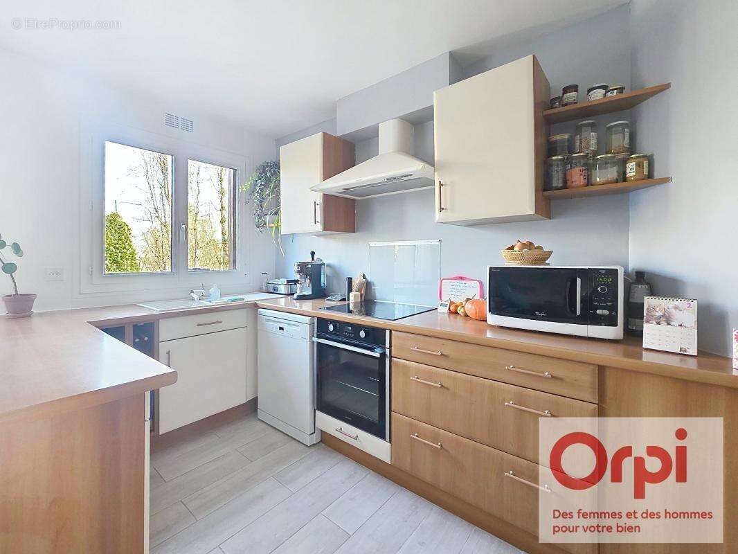 Appartement à ISSY-LES-MOULINEAUX