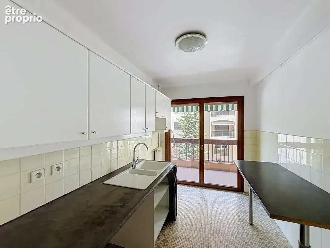 Appartement 95 m² à Le Cannet  - photo 3