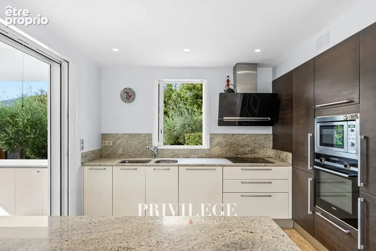 Peymeinade — Villa contemporaine de première main, piscine et ascenseur - photo 18