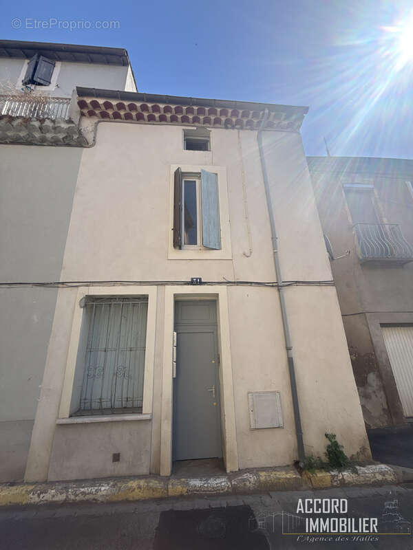 Investissement !! Immeuble de rapport de 3 studios - photo 11
