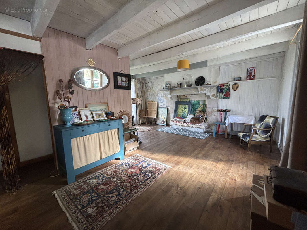 Maison à SEGLIEN