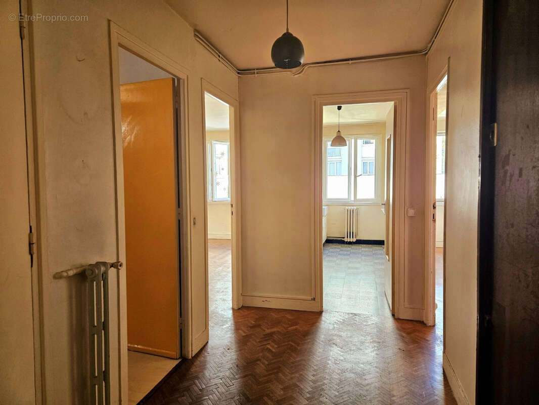 Appartement à COLOMBES